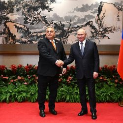 Orbán a Putin pózujú v Pekingu (17.10.2023)